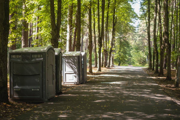 Best Porta potty delivery and setup  in Vevay, IN